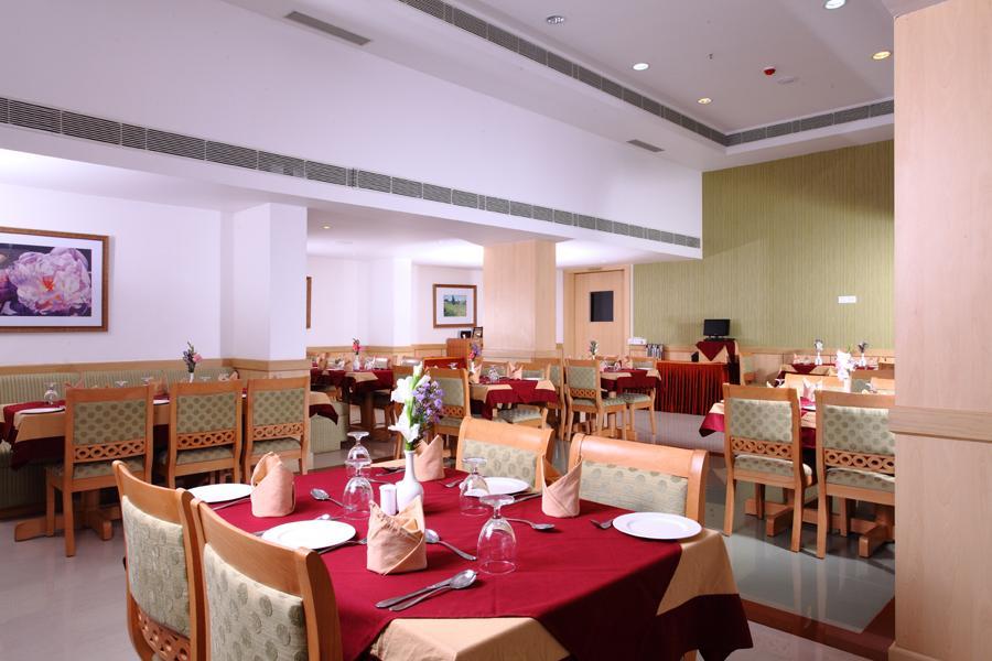 Hotel Pooram International Thrissur Exteriér fotografie