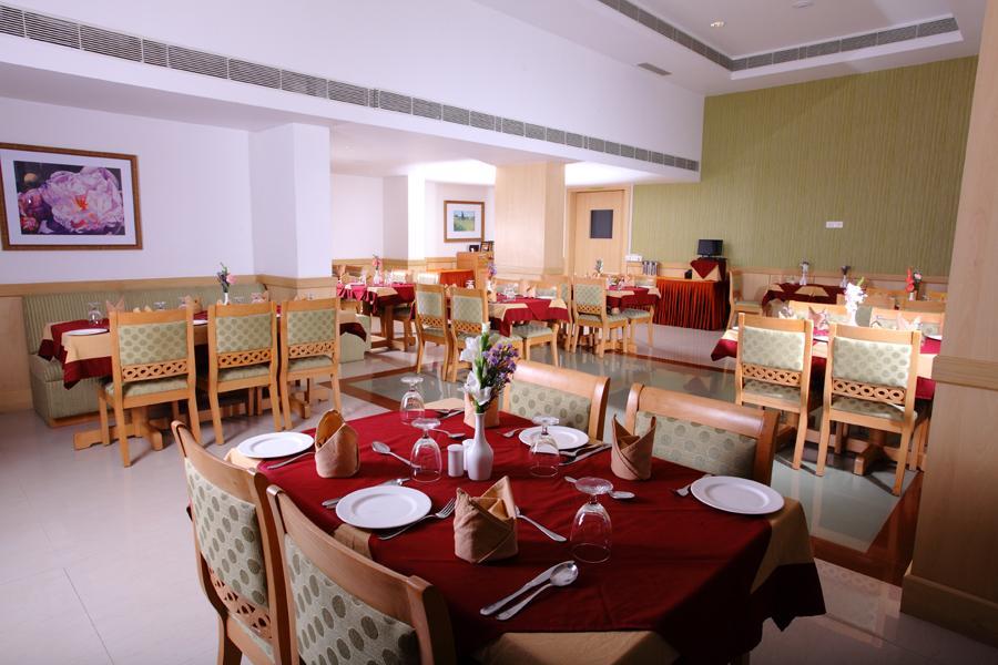 Hotel Pooram International Thrissur Exteriér fotografie